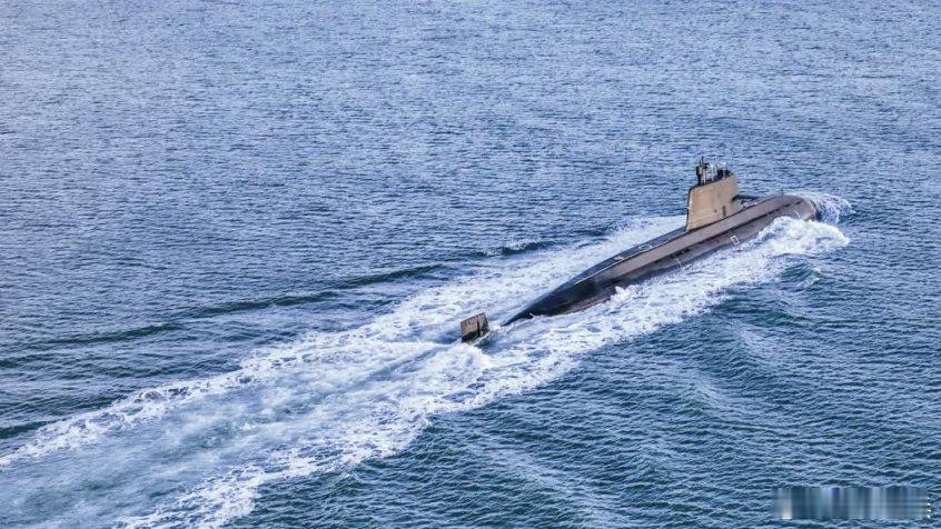 我是一个兵  【强军早报 】军事早知道1、近日，东部战区海军航空兵某部组织开展海