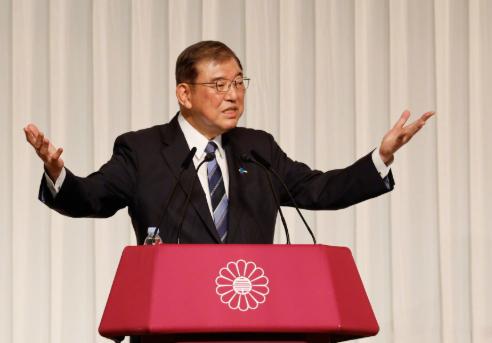 日本为什么总把国运押在侵华上？别再说“军国主义”四个字就完事了！石破茂亲口撕开历