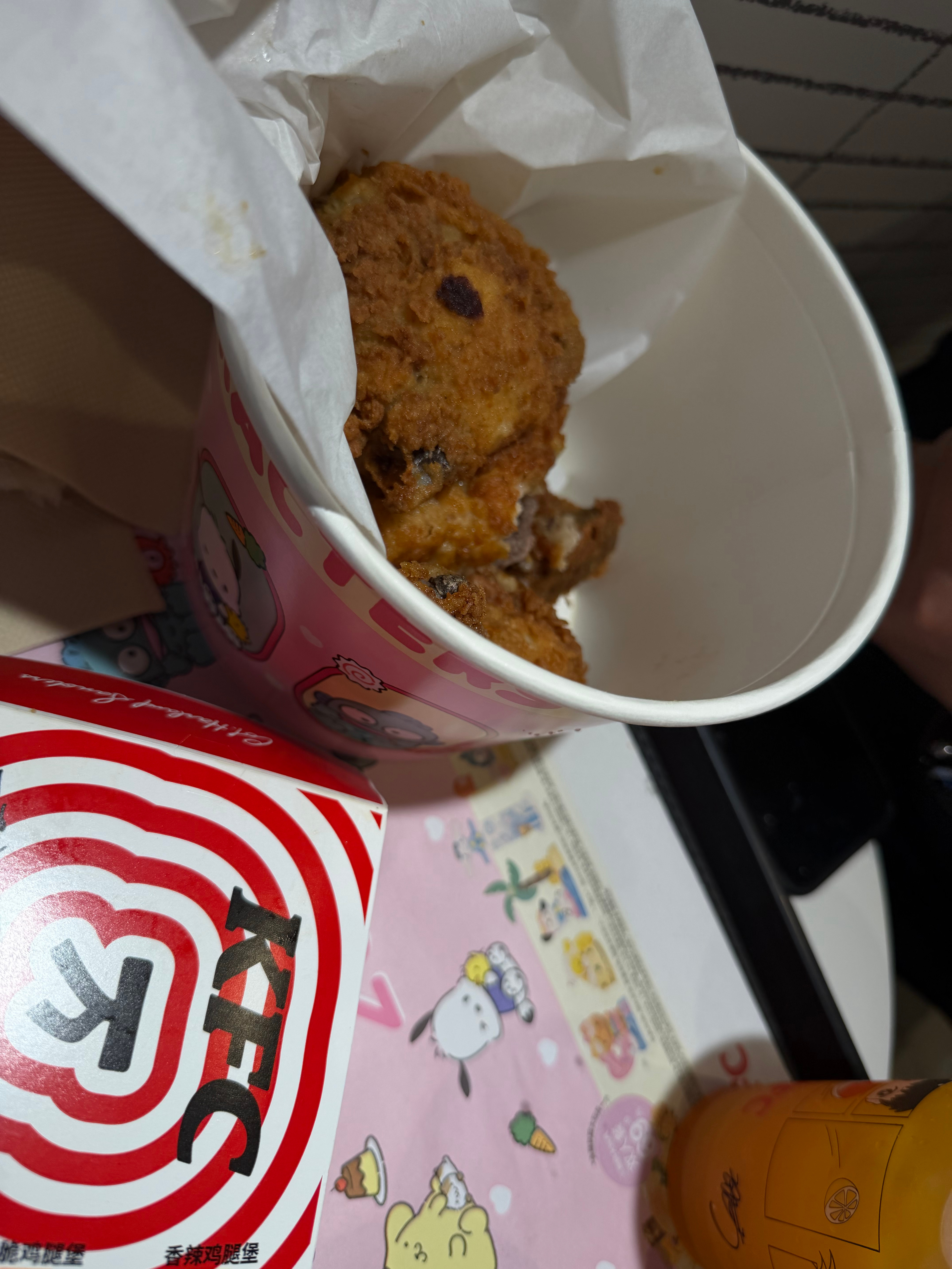 🍔吃完疯狂星期四就到周五了 