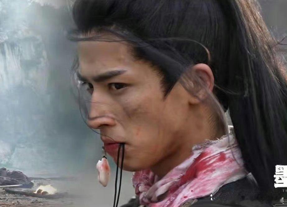 王星越这个叼玉佩的程度不亚于刘宇宁摘面具 ​​​