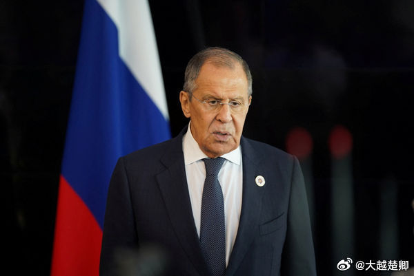 拉夫罗夫感叹，当前世界已经倒退回强权即真理、实力为王、一切凭武力解决的时代。 