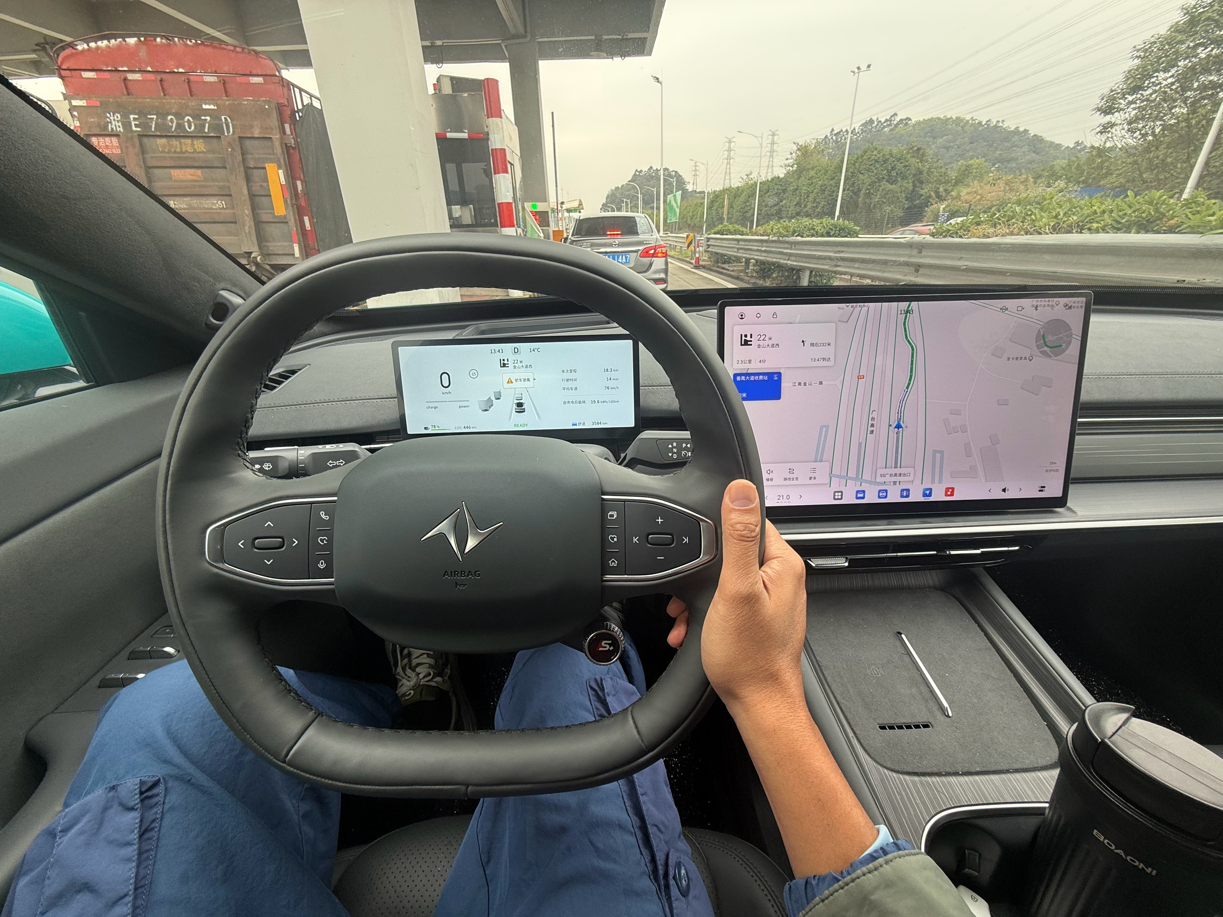 这台车有点离谱！性能表现在15万区间中真的有点出乎预料…… 