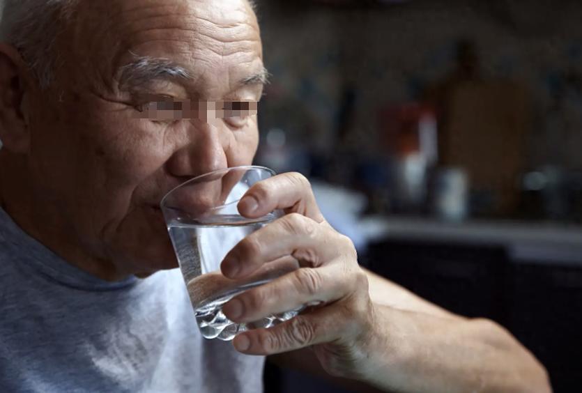 白酒再次被关注！医生发现：糖尿病者喝白酒，不用多久或有 6 变化

糖尿病患者喝