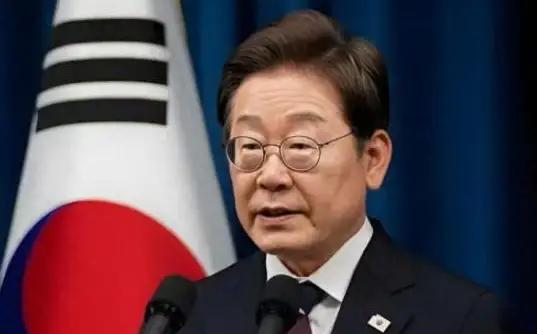 李在明可能是韩国历史上最厉害的总统之一，因为他亲手终结了韩总统的“心腹大患”，韩