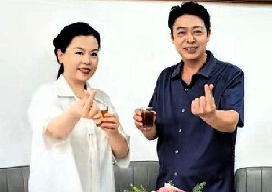 所有漫长坚守，终在日复一日的坚持里慢慢靠近真相…

许妈一句水滴石穿，道尽了追真