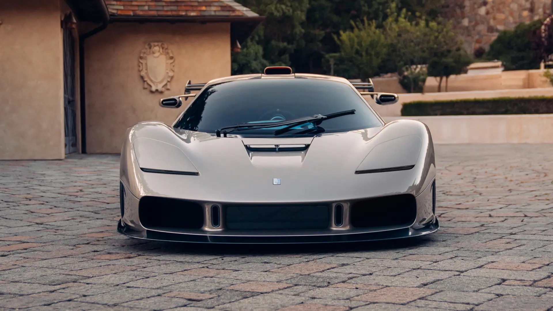 这是我今年见过最离谱的拍卖GMA的S1 LM。新车以2063万美元拍卖成交，由迈