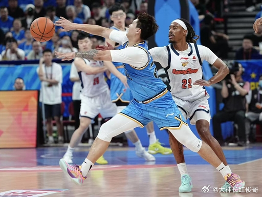 CBA   北京北汽VS上海久事 CBA 半决赛天王山之战打响，北京北汽坐镇五棵