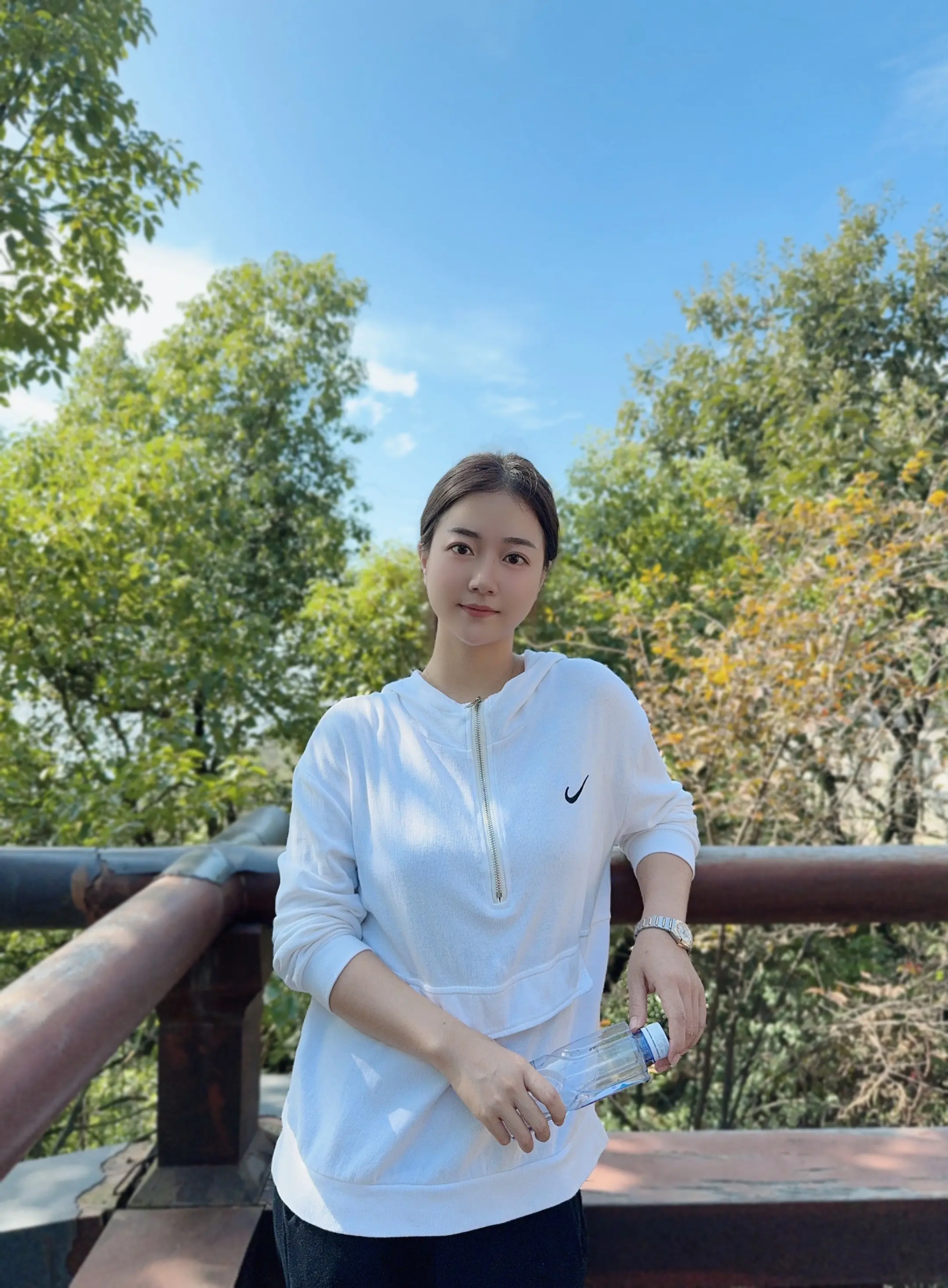 87年的我，今年38岁了，在这不三不四的年纪里，却缺少了38岁的城府...