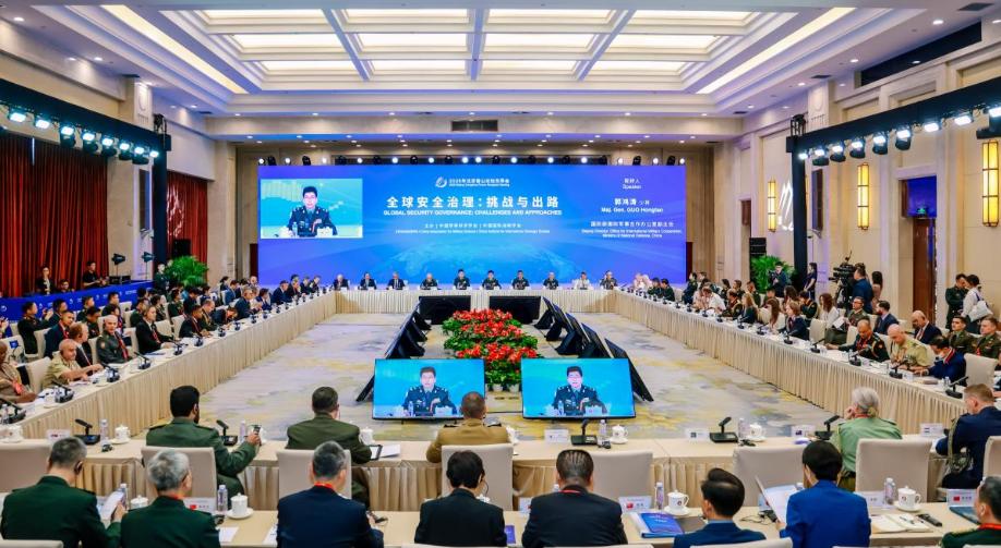9月15日，第十三届北京香山论坛正式启幕。
来自全球100多个国家和国际组织的官
