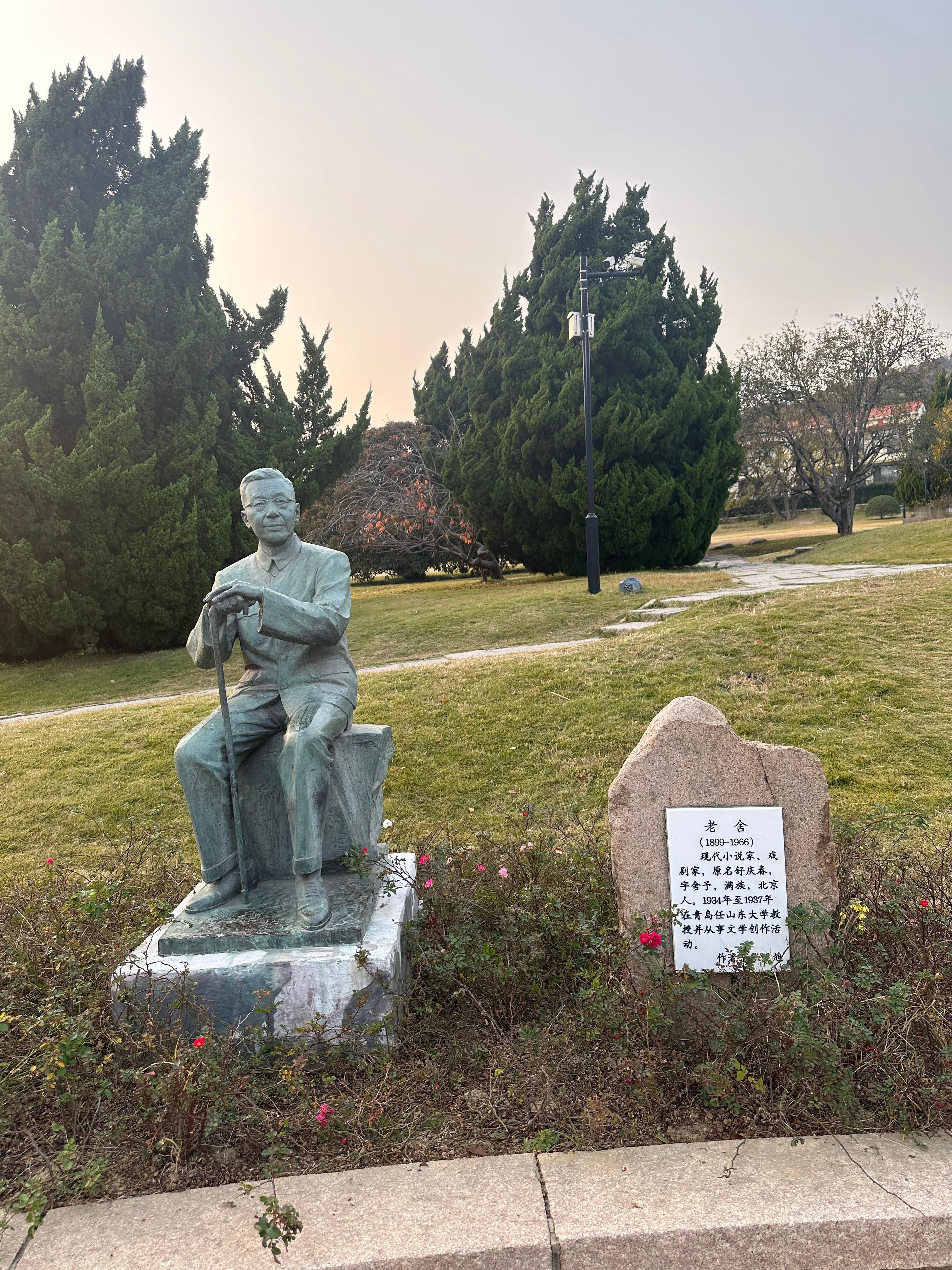 不回消息是一种很没有礼貌的行为 怎么说呢？我觉得你发个消息，对方没回无所谓。为什