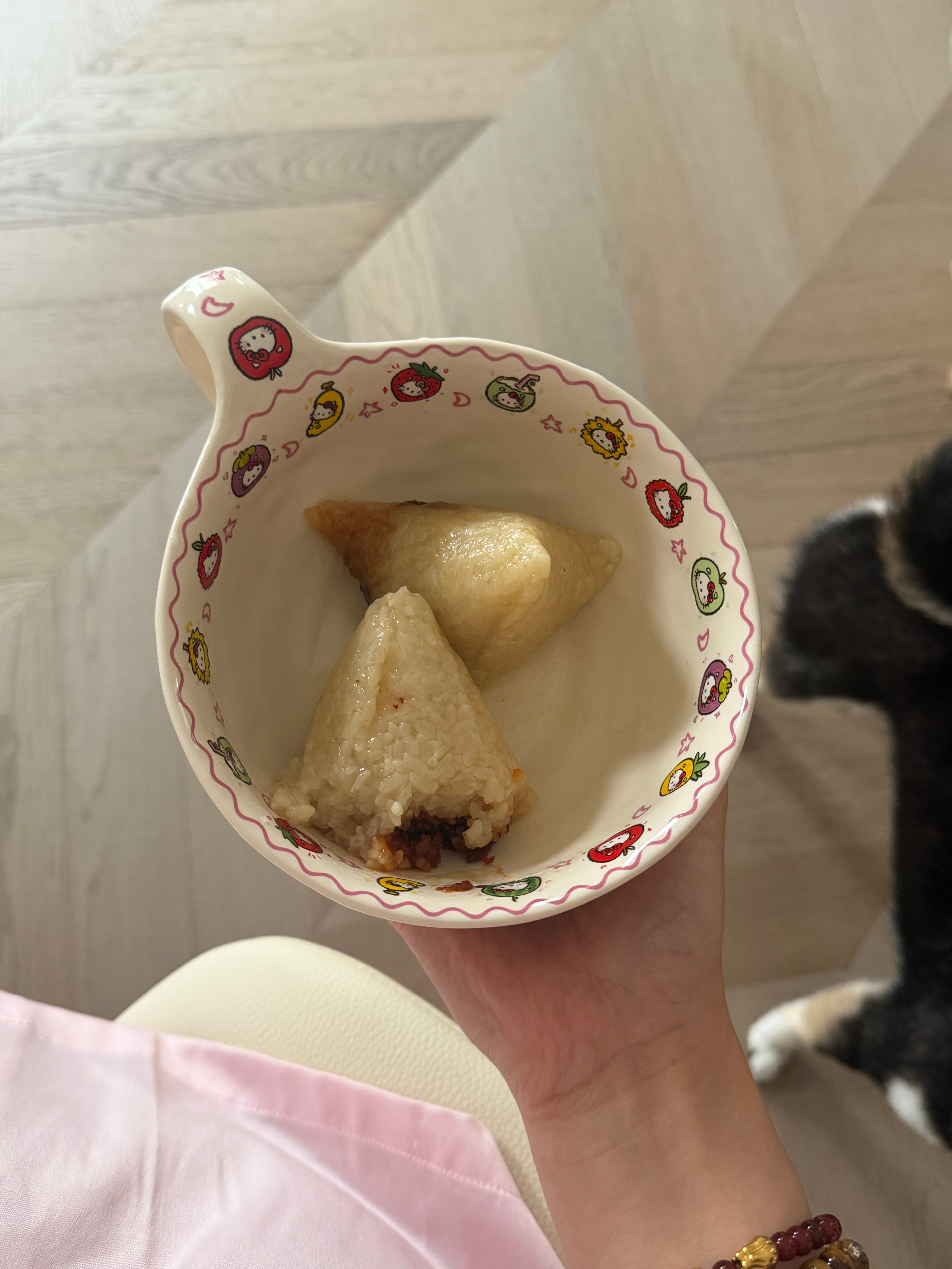 端午安康猪宝们 我吃的甜粽！蜜枣的 小杭吃的肉粽