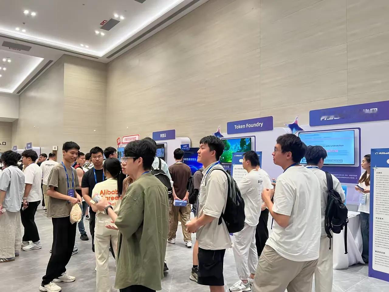 西方可能都没注意到，一个现象正在中国发生，风向已经悄然开始变了！

今天看日本《