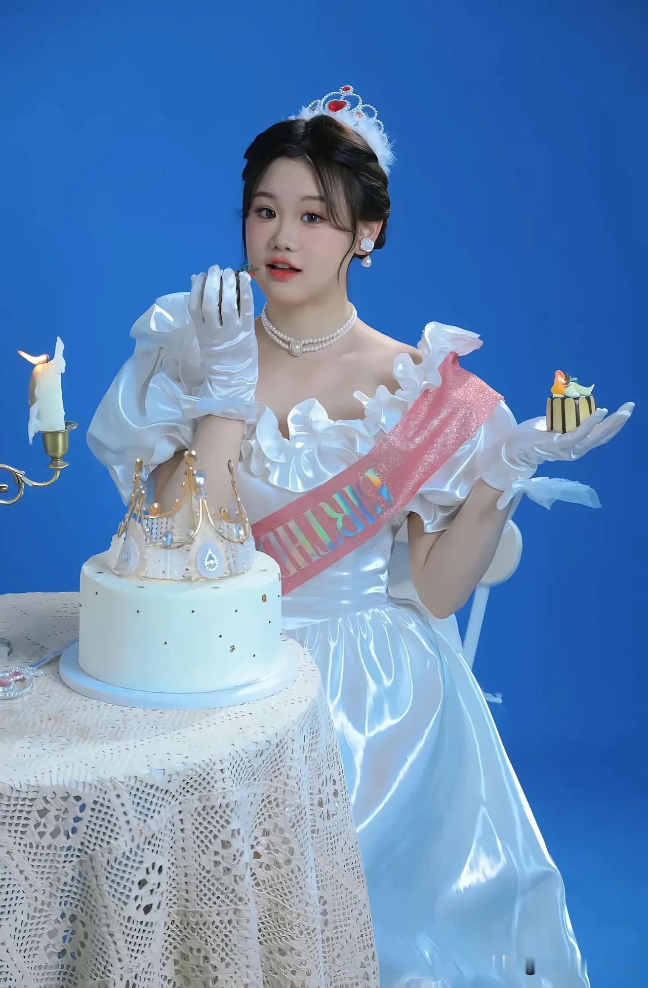 5月28日，张家齐妈妈更新生活动态，并配文“跨越千里来看你，宝贝生日快乐”。
