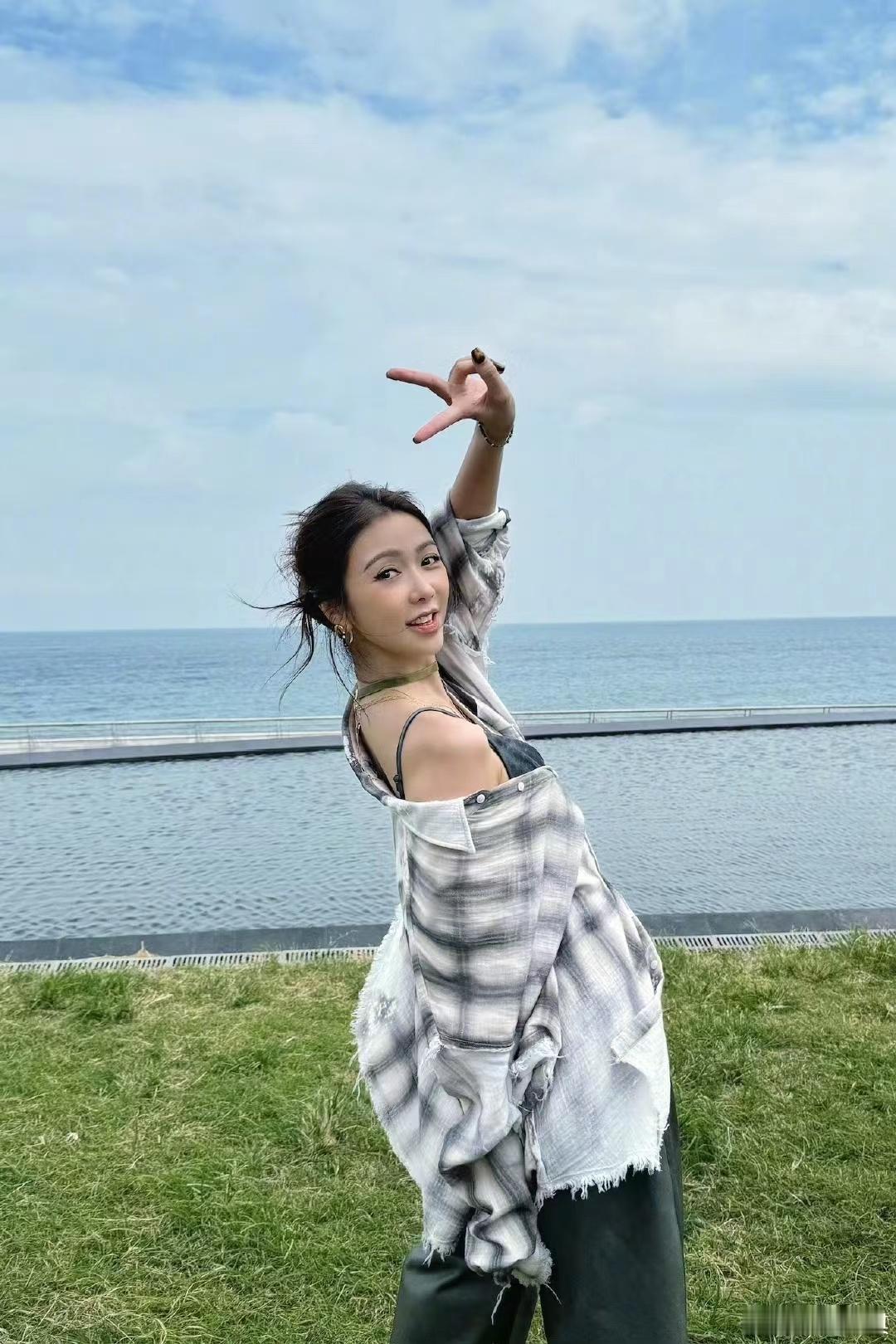 #有薛凯琪的地方就永远有夏天#看来你很喜欢薛凯琪呢！她的笑容和活力确实让人感觉到