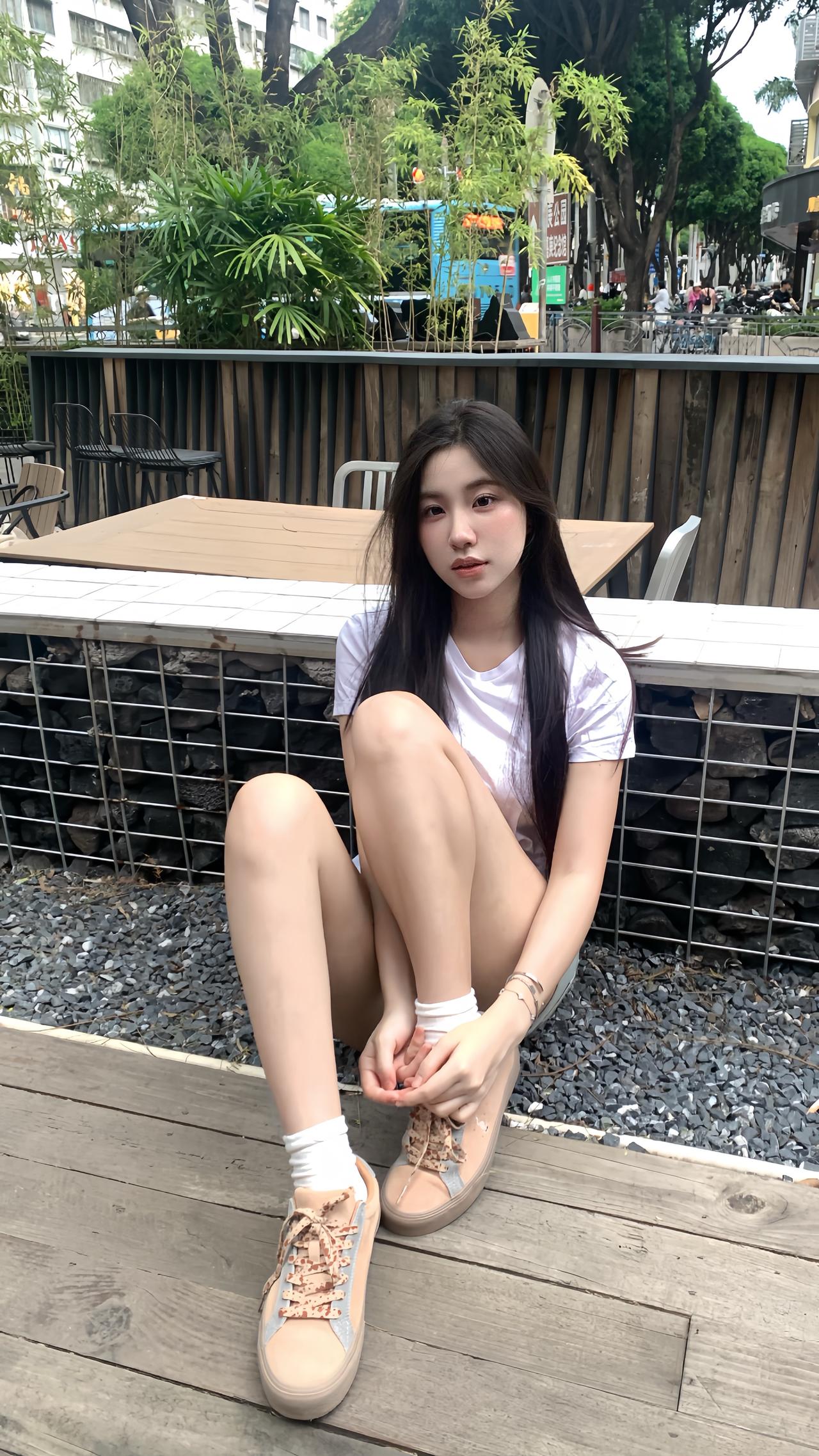 你對我來說是宇宙 但我對你來說是一顆星嗎