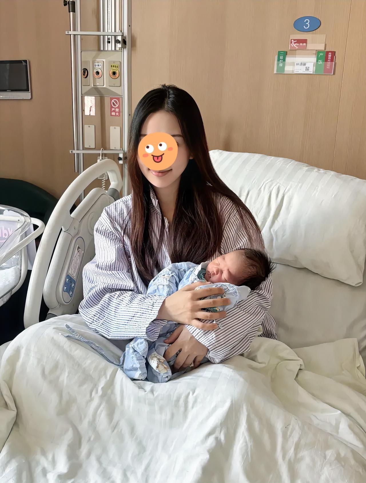 终于卸货了！生了个儿子，宝爸姓 雷 ，请求友友们帮取个好听又霸气的名字，谢谢了！