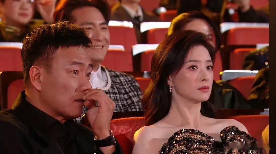 蒋欣感觉瘦了蛮多啊 ​​​