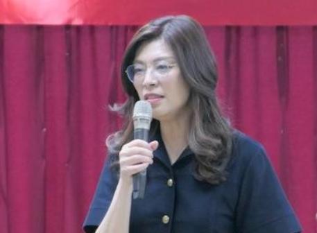 就在今天，
7月30日，国民党主席郑丽文突然宣布，要以个人名义向日本熊本震区捐款