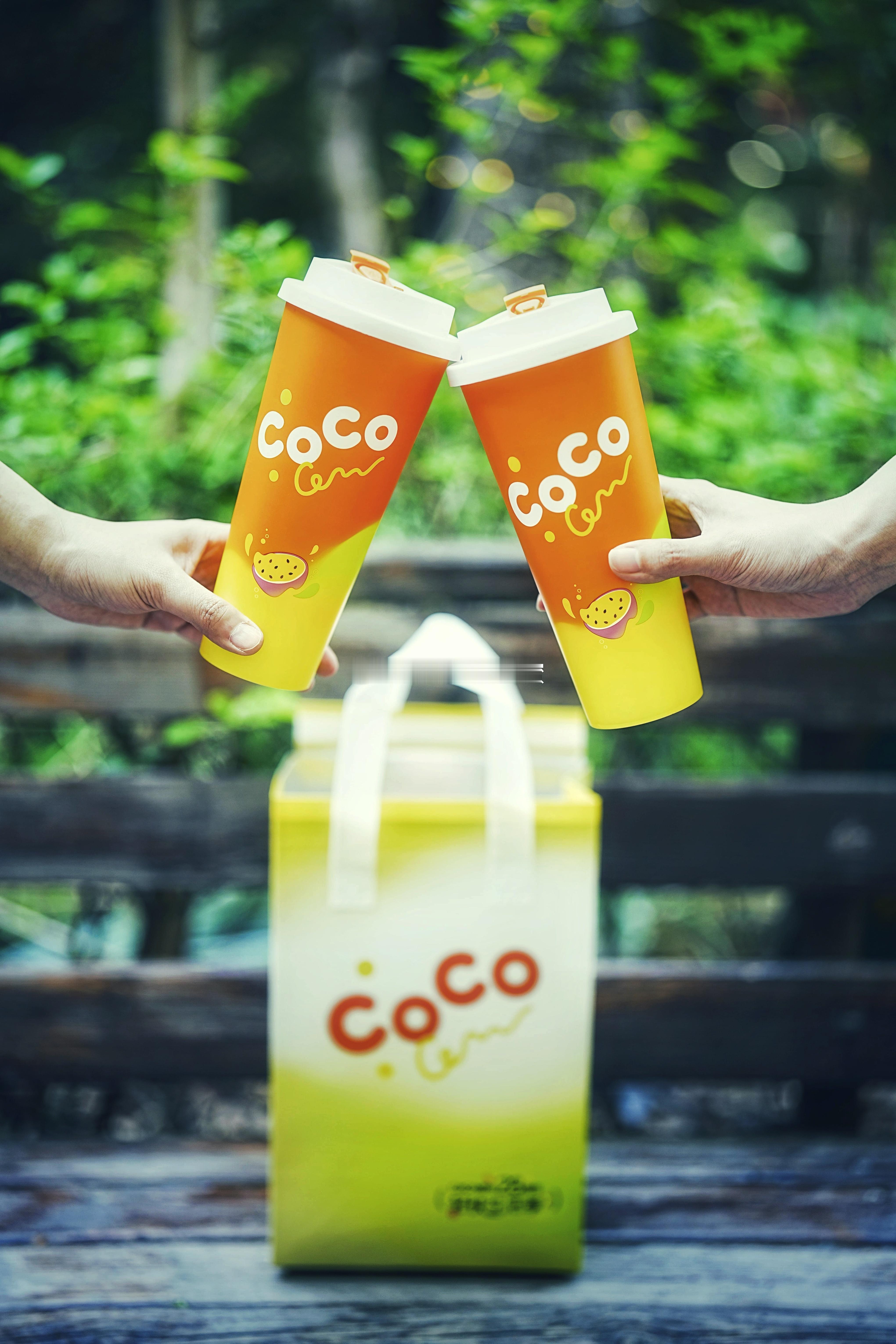 【夏日絮语·味蕾的狂欢诗篇】 Coco一亿杯买一送一 蝉鸣漫过青石板的午后，暑气