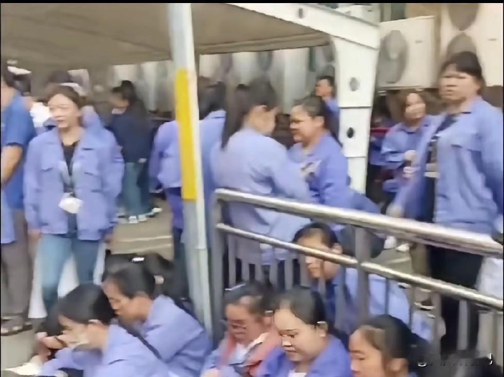 广东易立员工要求加班，
是不是有点要求过分了，
希望多挣点钱可以理解，
如果工厂