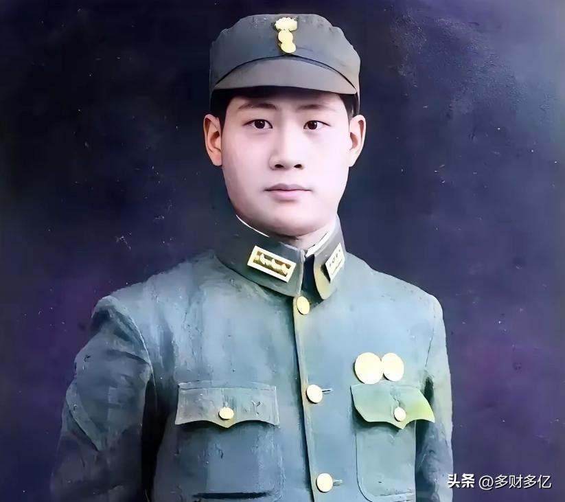 35岁豪门少爷赴死！残缺双手攥布条，藏着台湾百年将门的忠烈血
 
1950年台湾