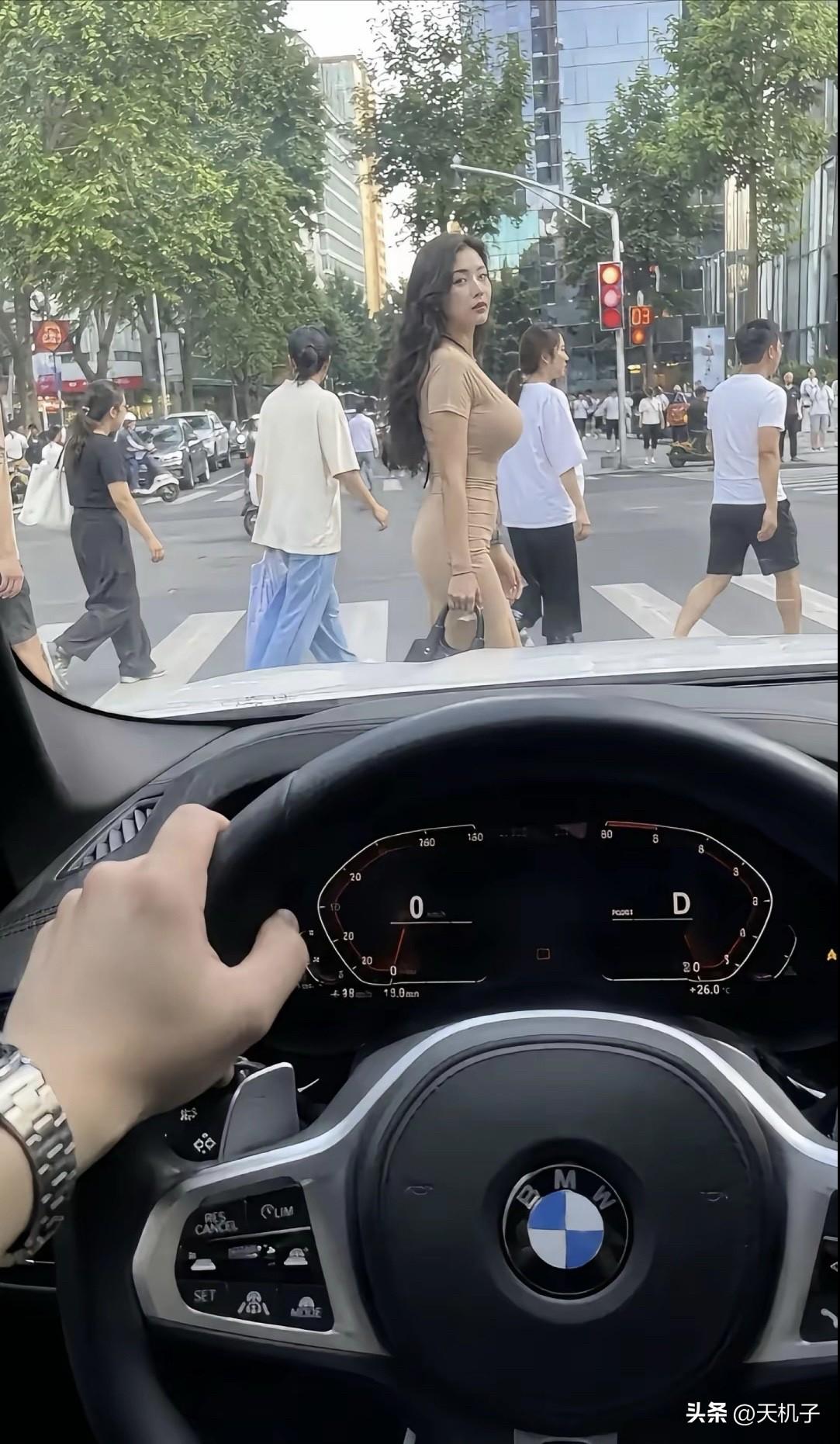 这是你值得倾尽所有娶回家的人。