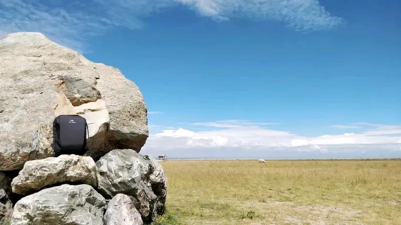 蔡国强和始祖鸟就藏区放烟花这事道歉了。9月21日，始祖鸟在官方微博发了致歉信。这