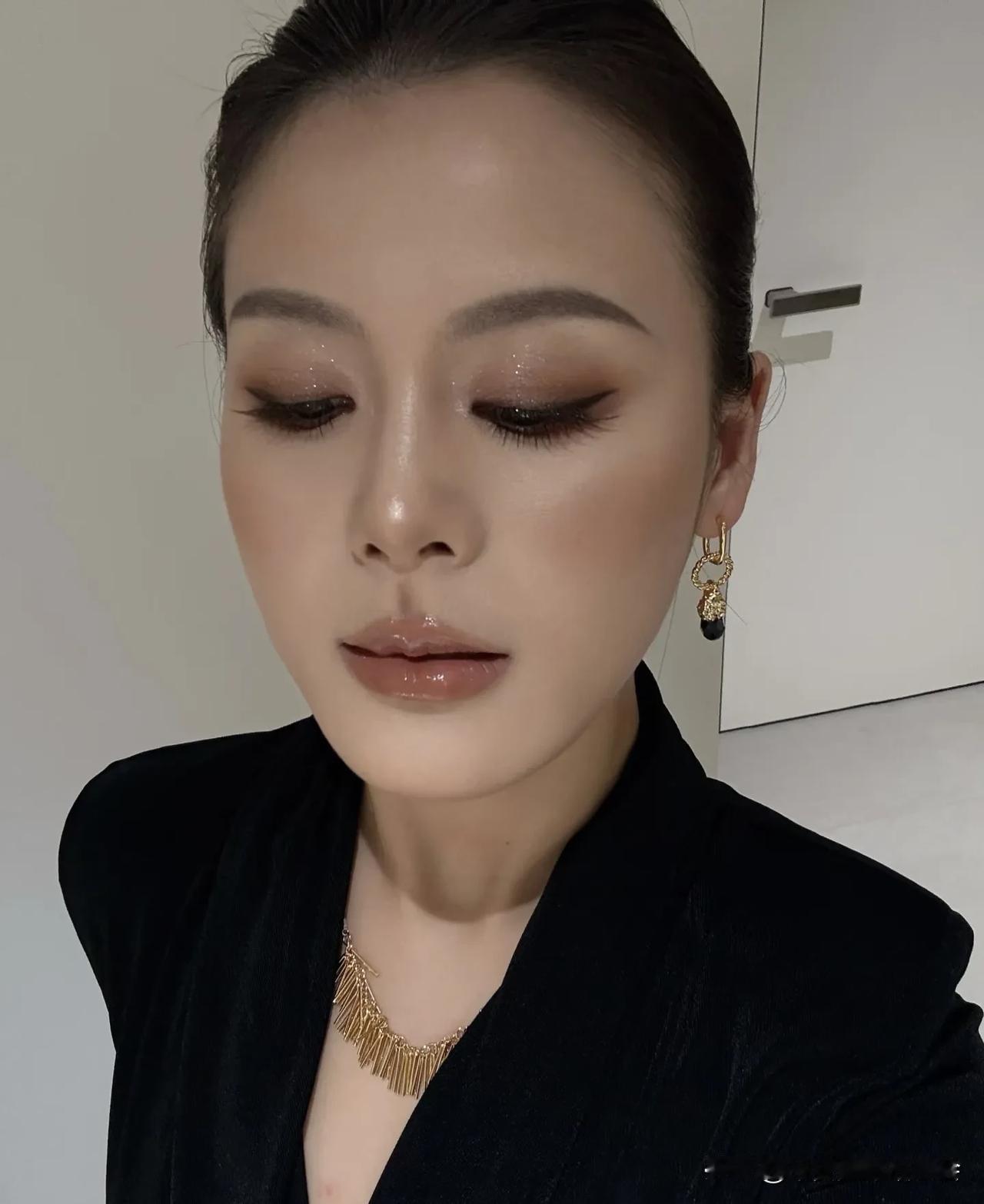 彩妆39岁单身女，还嫁的出去吗 到底什么样的女人才算有女人味 谈谈怎么才算是有女