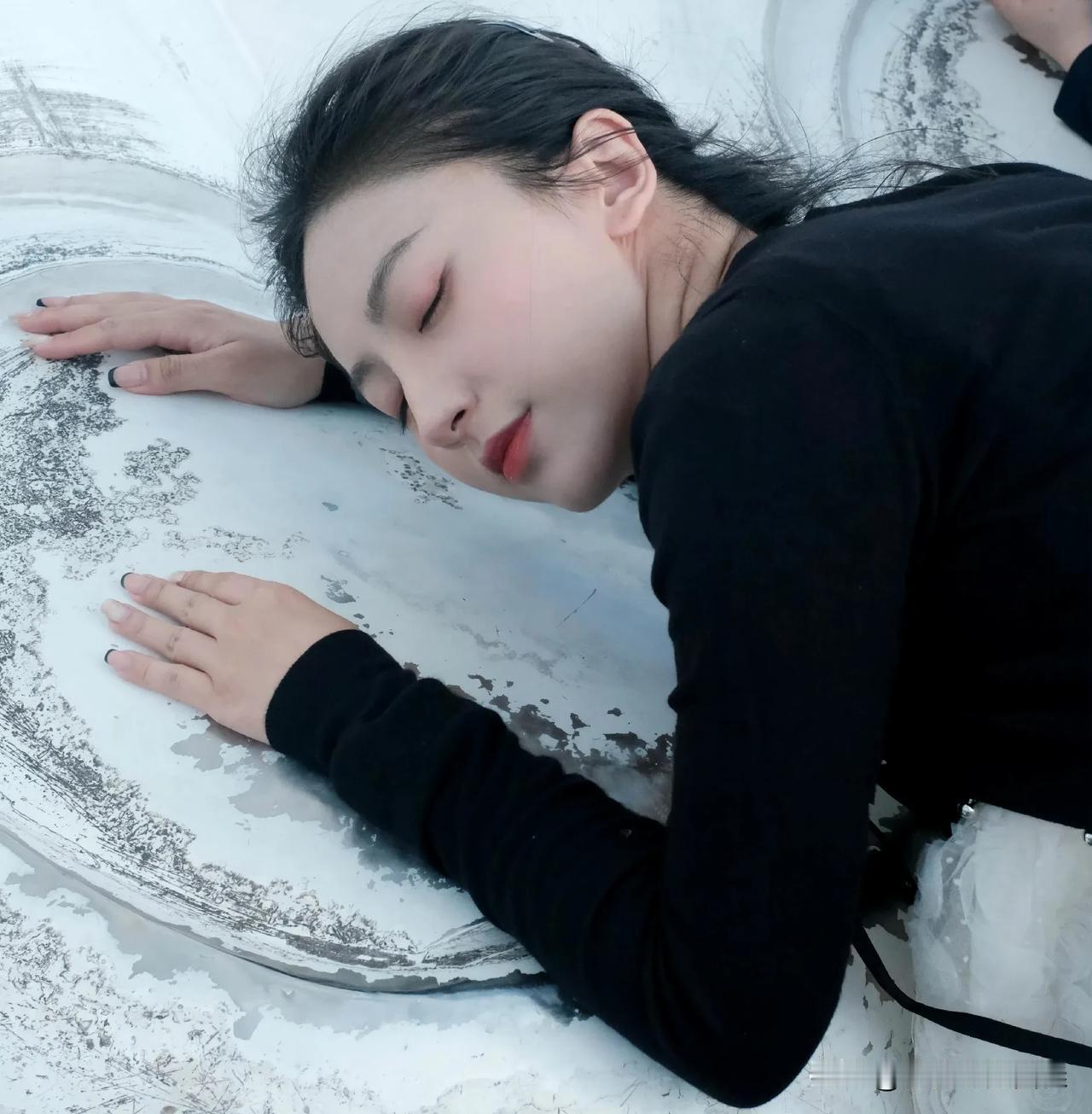 性感翘臀完美身材好困呀，放假也要注意休息啊