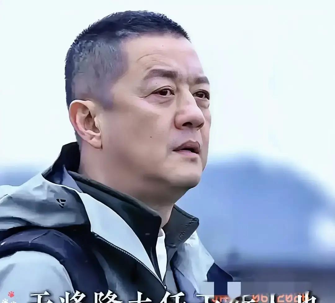 13年还债4.5亿，今天清零！
 
他当年砸1.6亿在丽江盖艺术小镇，结果门可罗