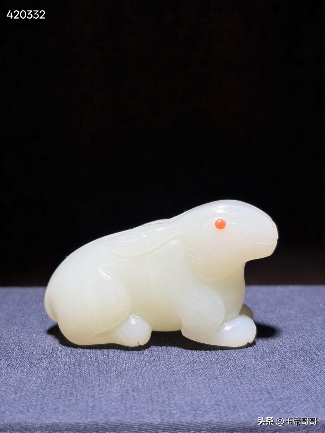 清和田玉玉兔
尺寸5.5×3.2×2.5厘米