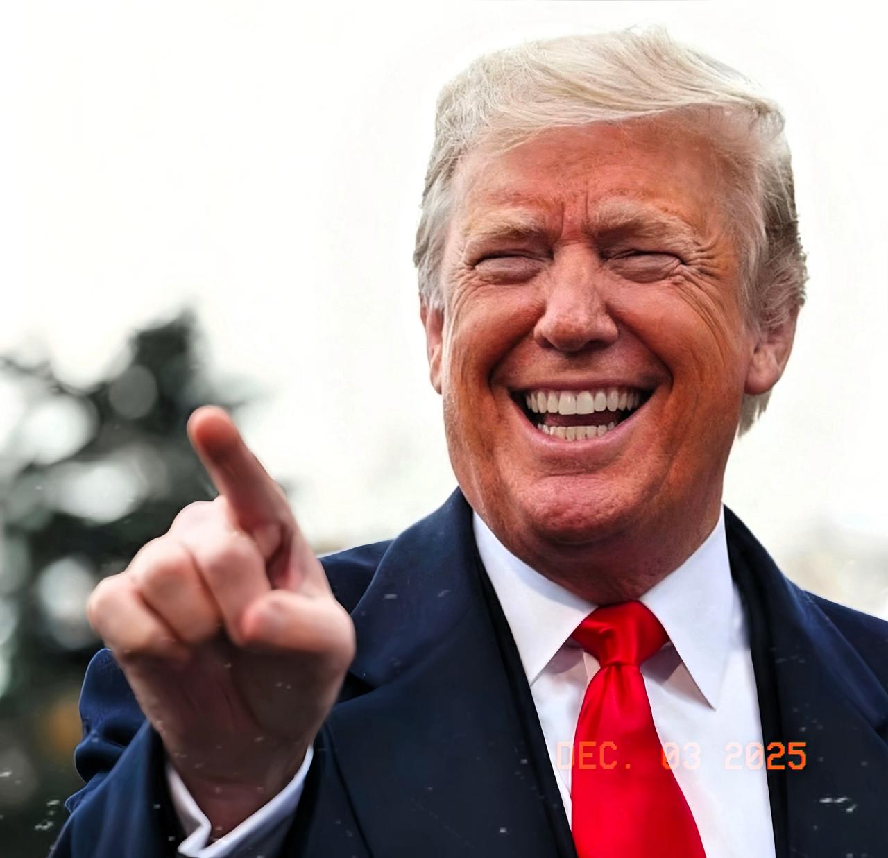 特朗普走出了一步险棋！
美国总统特朗普于12月2日签署了所谓的“台海保证实施法案