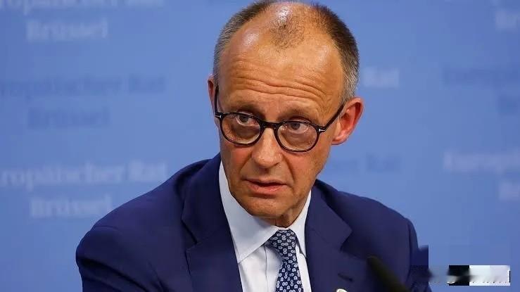 德国总理默茨已到达北京，他今天用中文发文说：“柏林与北京相隔近7500公里。多年