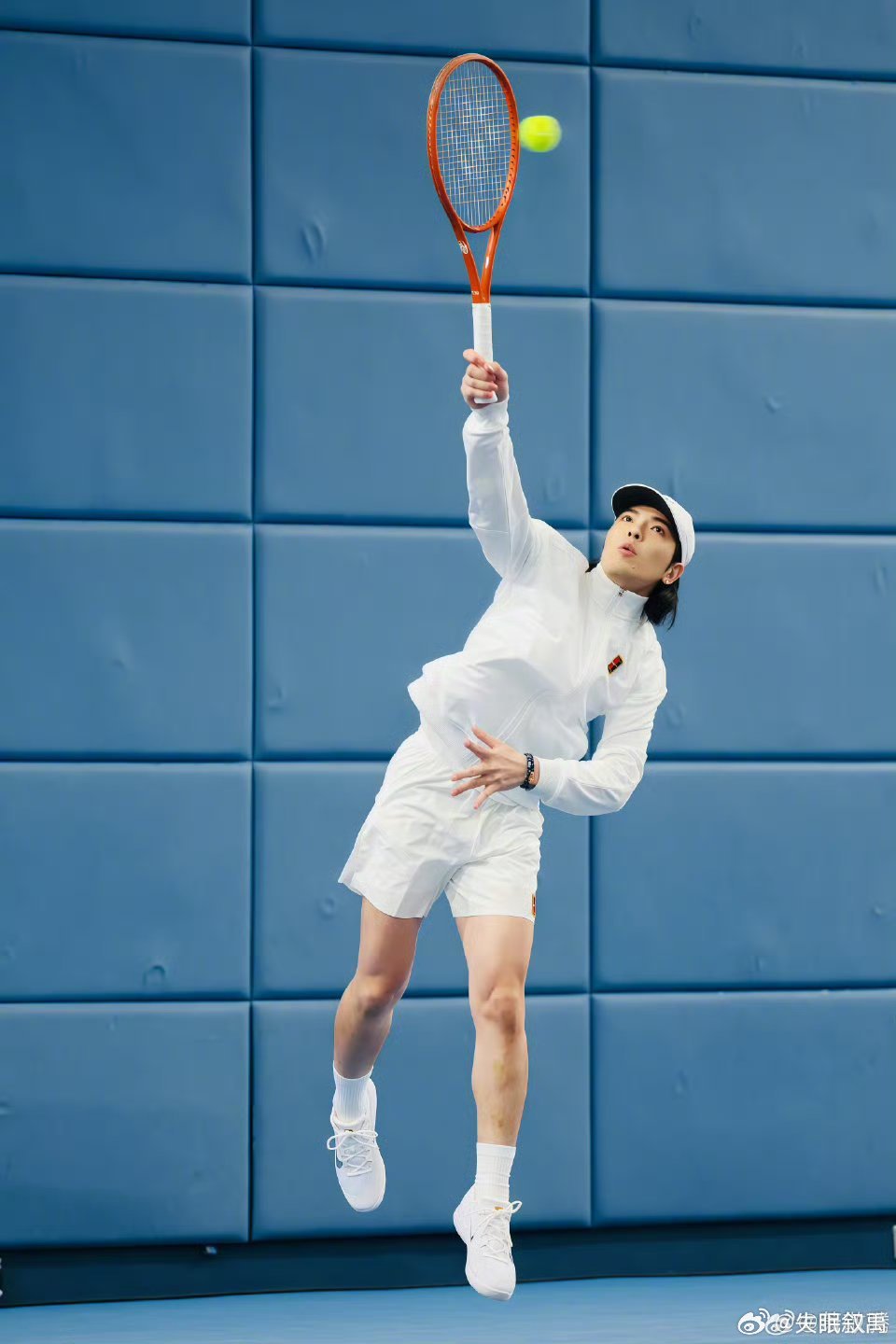 原来今天是萧敬腾生日本来不信的……今天还真下雨了。 