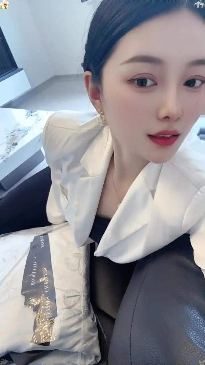 姐会画饼 别担心我会瘦会好看会比你好😂