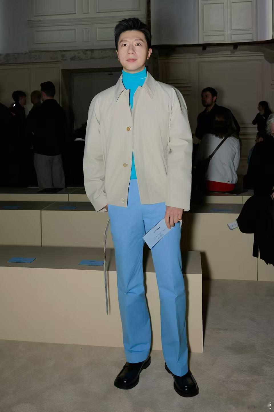 马龙祝大家马年一起啪嗒啪嗒 让热情与奋斗同在，让温暖与力量相伴。希望在这个马年，