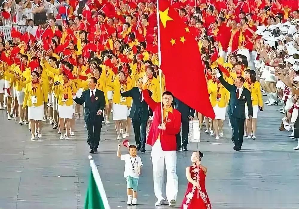 中国体育史五大传统强项排名，无论男女世界公认独一档的存在:

1、乒乓球
2、跳
