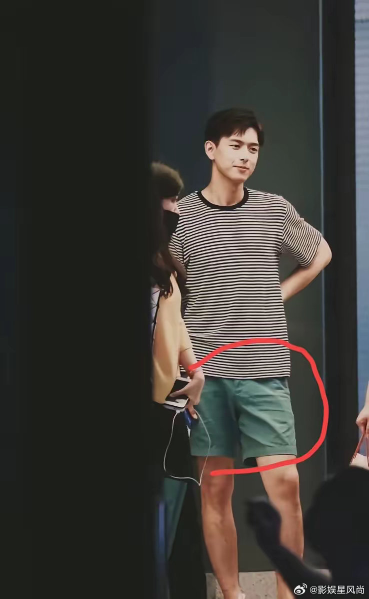 李现这条短裤也太好看了吧？好想给儿子买条同款呀，大家快帮我看看这是什么品牌，在哪