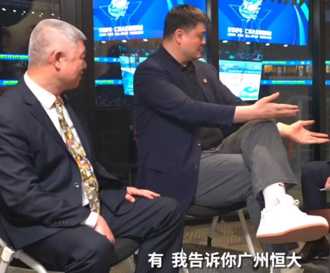 姚竹席：广州恒大成绩好但没盈利[奸笑]。
码头：我们虽然成绩差点，但好歹盈利了[