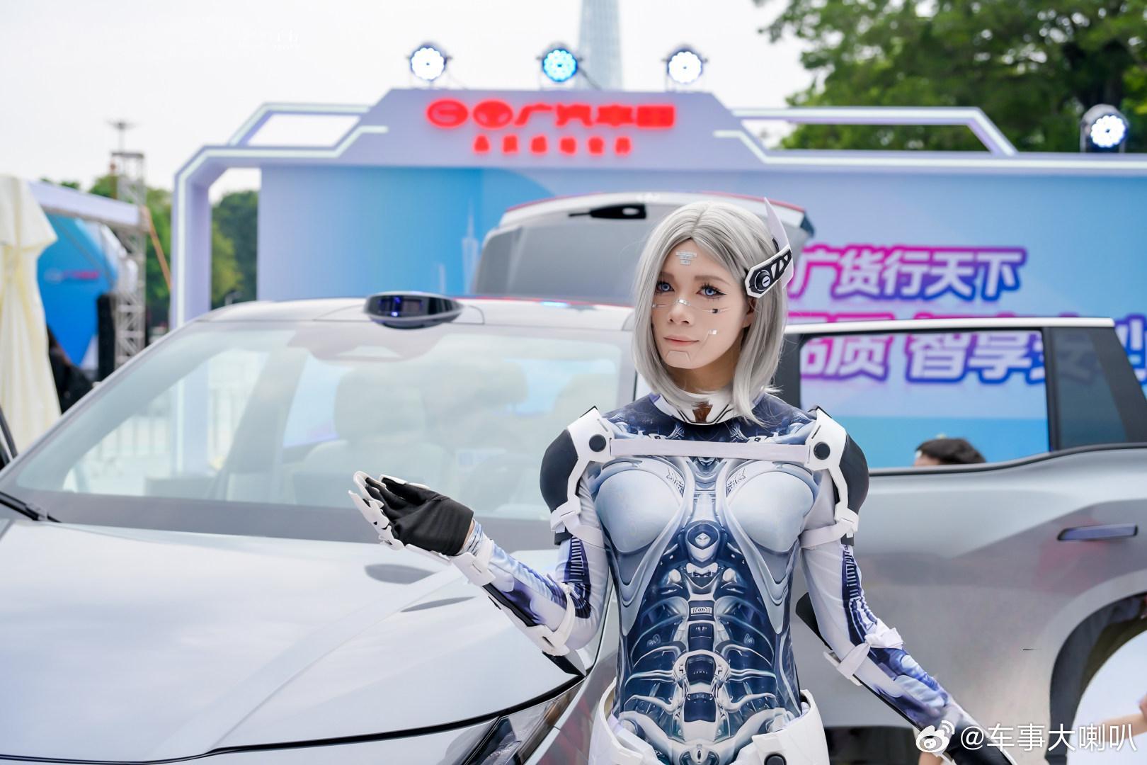 新娘回应小伙用吸粪车做婚车 祝福这对新人！建议广汽来赠个婚车，听说今天广州花城汇