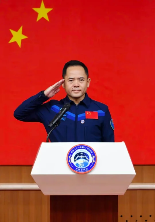 家乡骄傲：常德汉寿航张陆再次出征太空