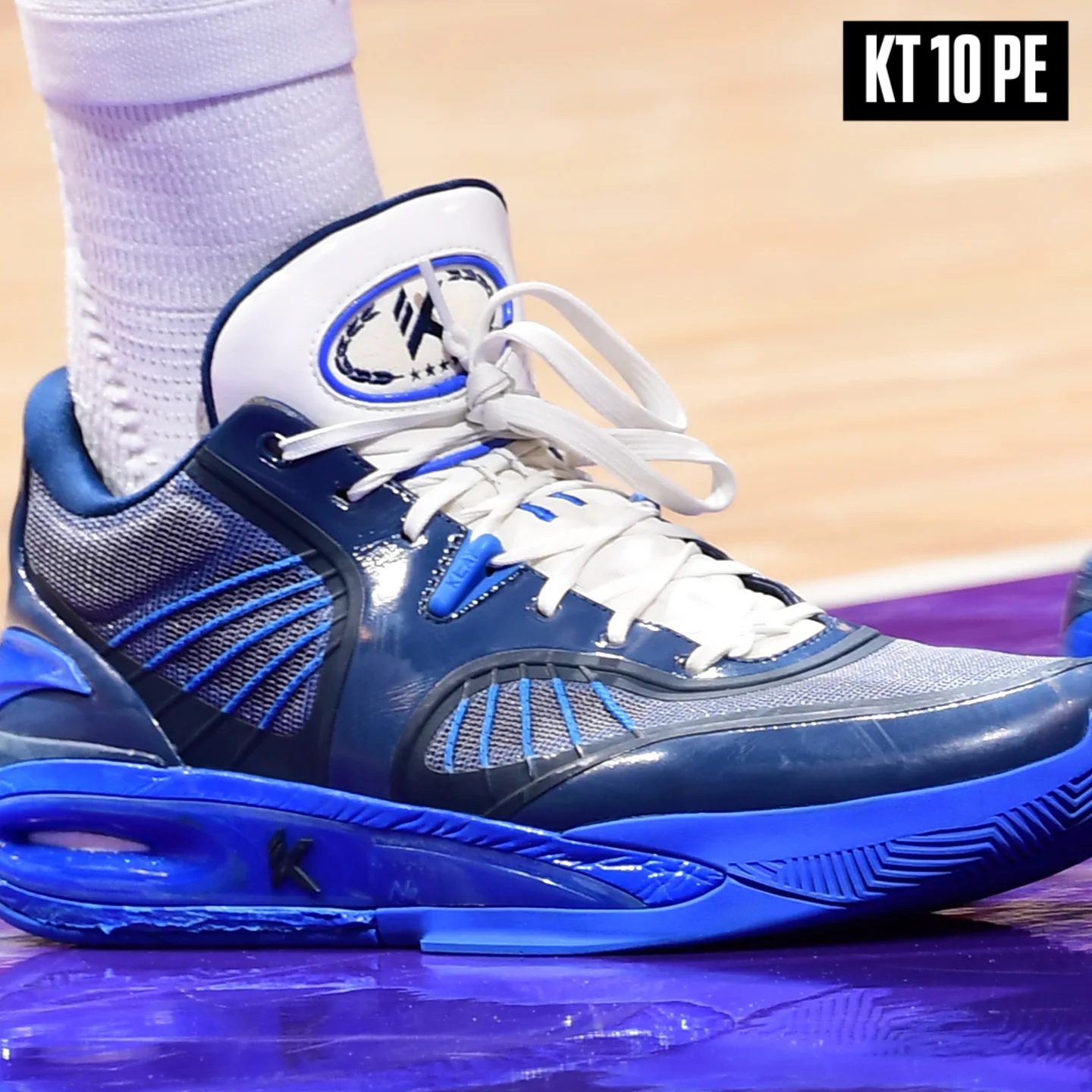 看看NBA球员近期上脚的安踏球鞋。 