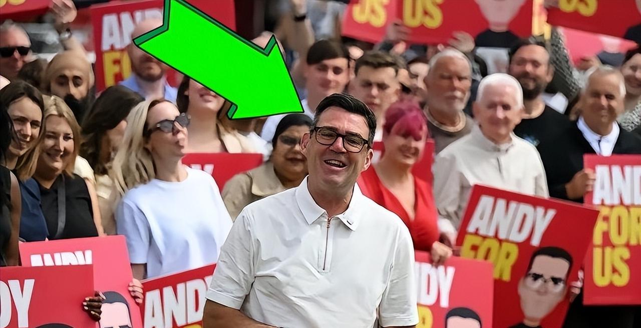 想趁着首相换人之机，给中国一个下马威？

7月16日，英国政府凭借一纸法案，将敬