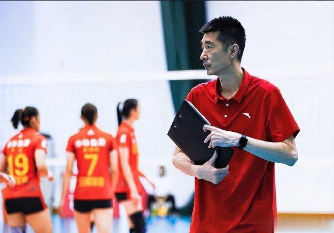 🇨🇳排协微博/🇨🇳企鹅直播金牌🥇争夺战
       由于2023女排