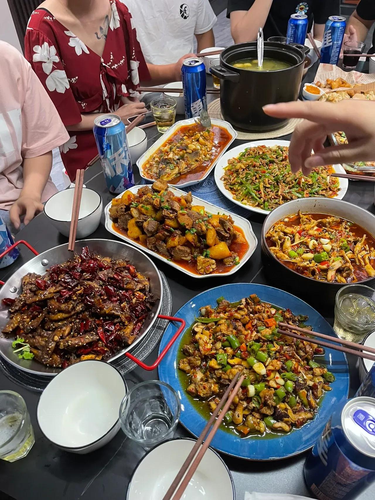 揭秘富人亲情真面目，只在乎利益，不问亲缘，富亲戚家的真实待遇！

大家有没有发现