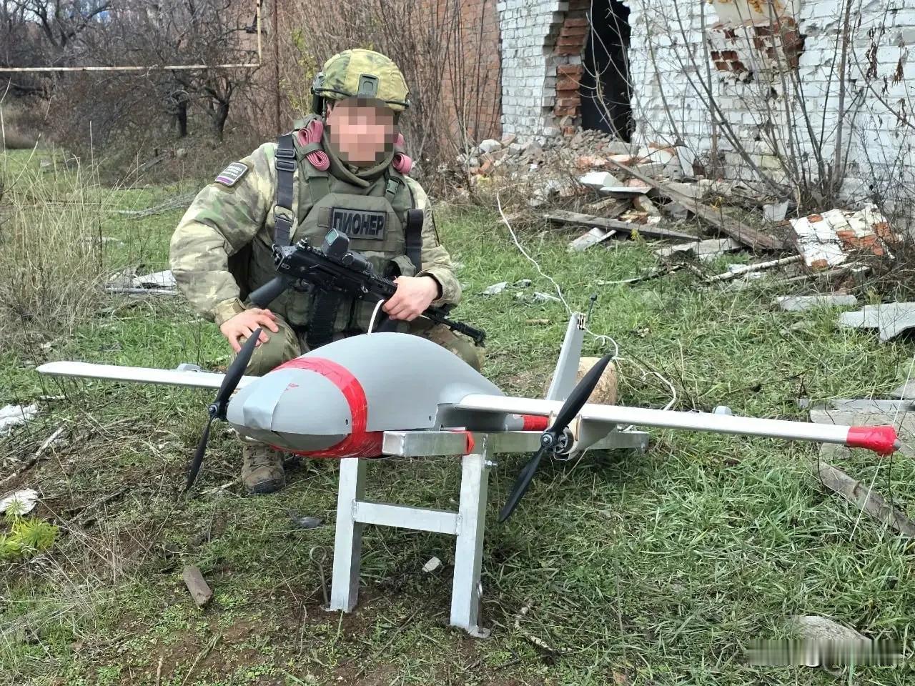 开始搞事了？各说一词，普京指责乌克兰 91 架无人机袭击他家，是国家恐怖主义，他