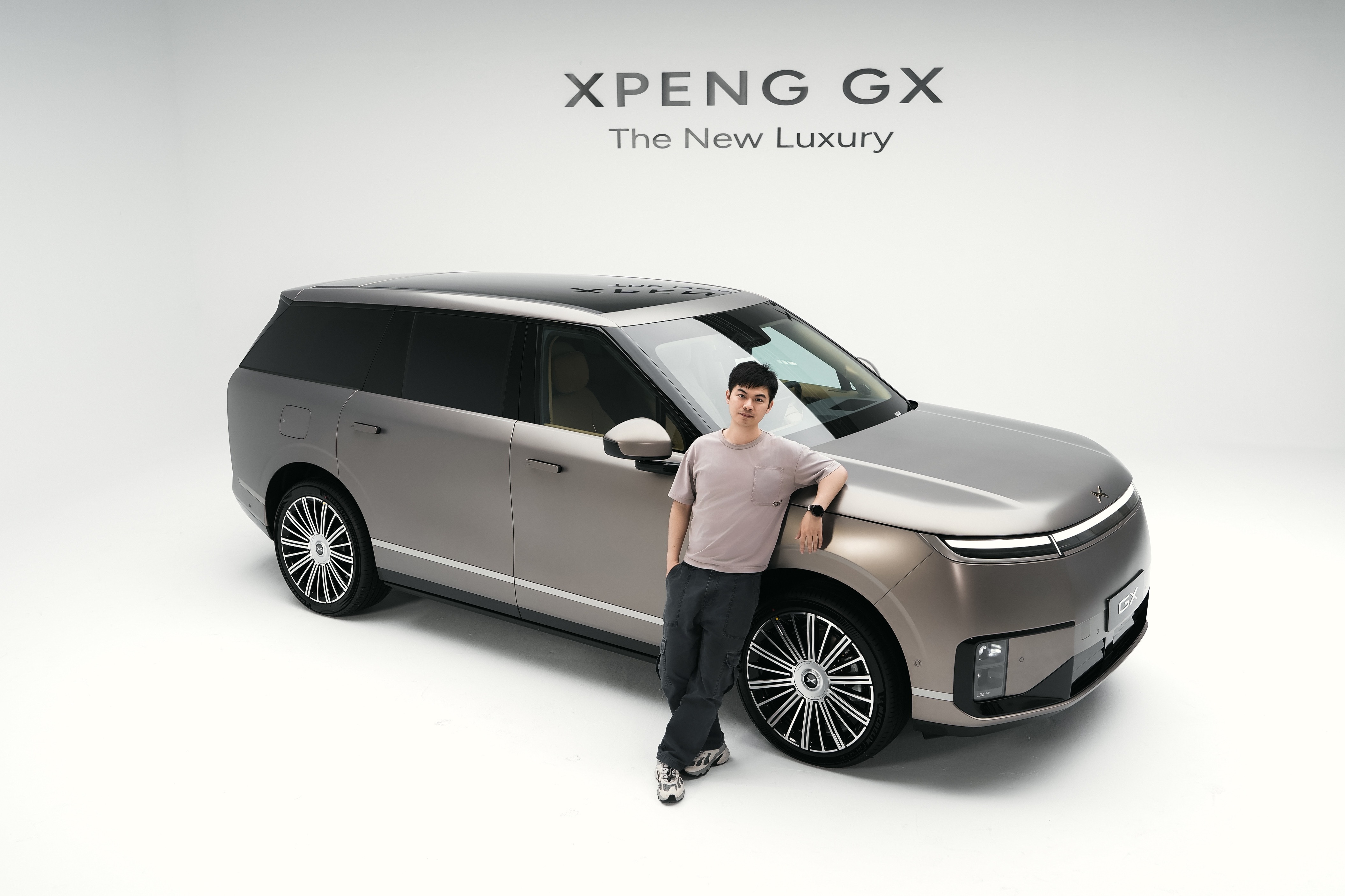 小鹏GX技术发布会定档4月15日 怎么理解「GX」？难道是……广西？！那我站在这