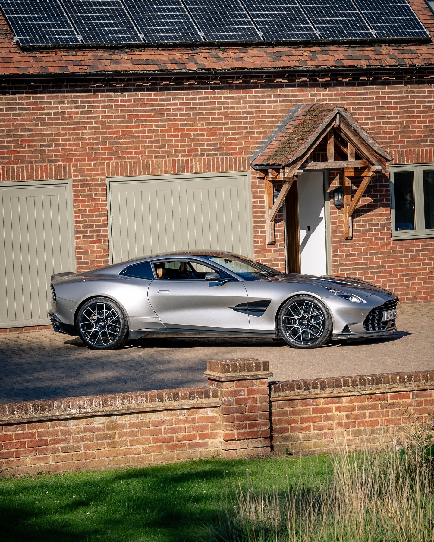 Aston Martin Vanquish DB12 Vantage阿斯顿马丁a