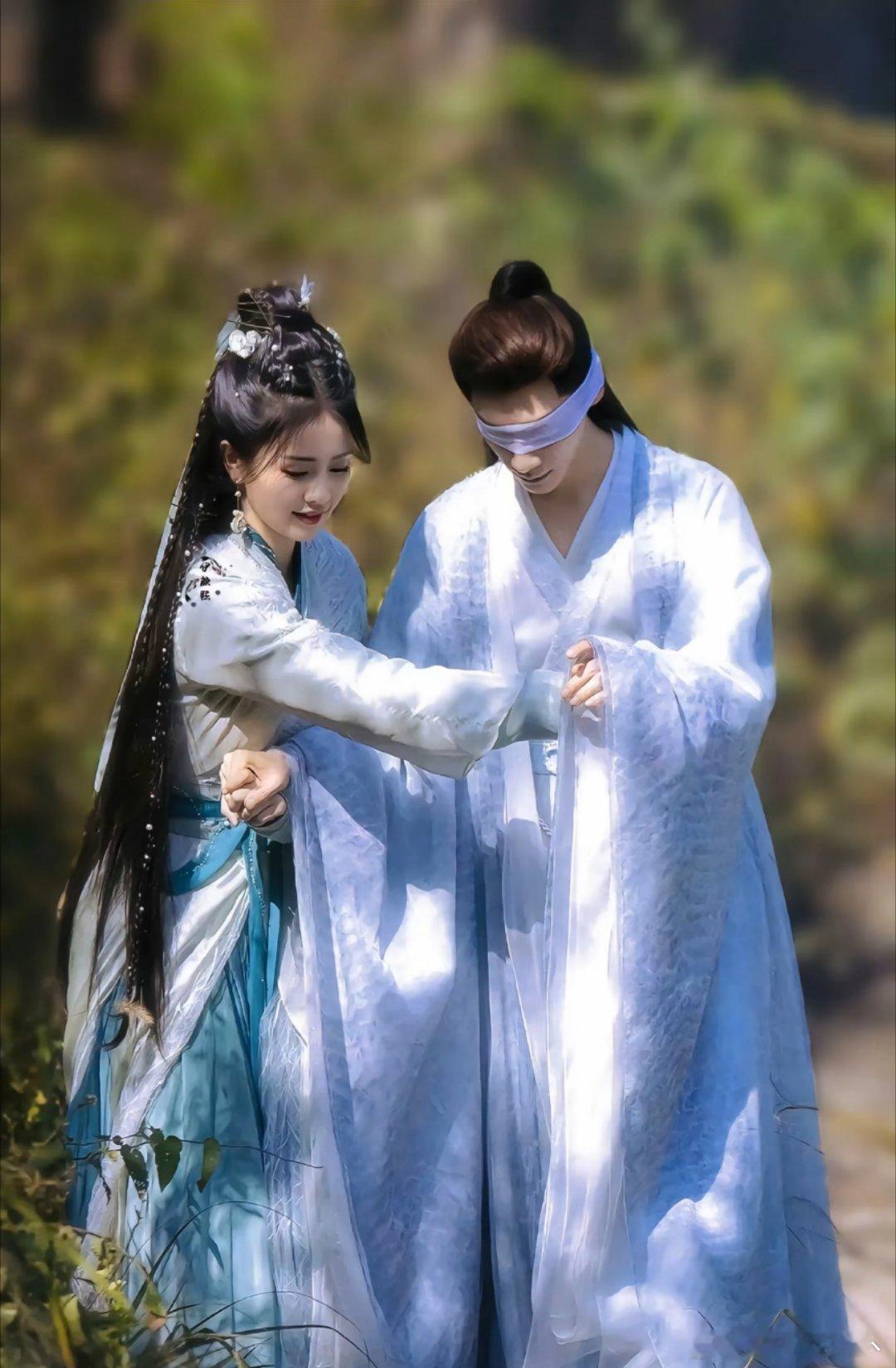 长月烬明，般若浮生梦境，是最好看的一段，也是最意难平。 