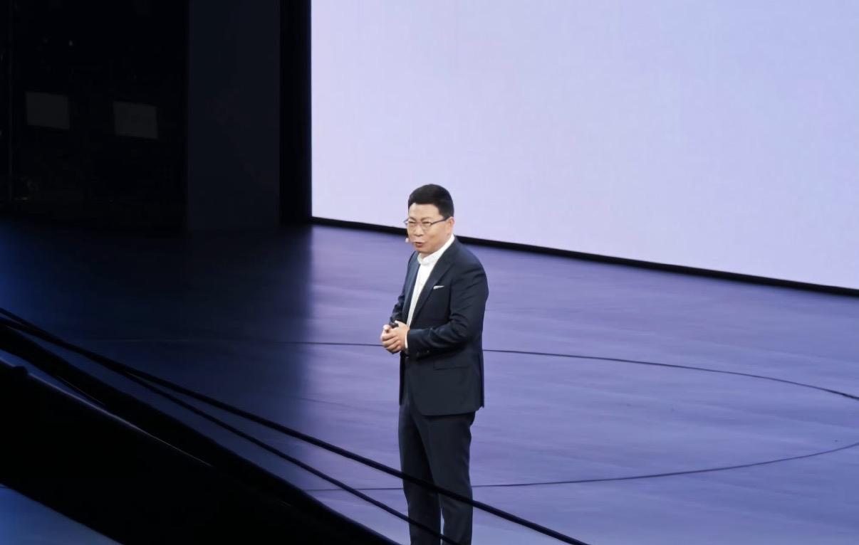 此次北汽斥资 20 亿元人民币对北汽享界工厂进行改造后，张建勇表示：余总终于不再